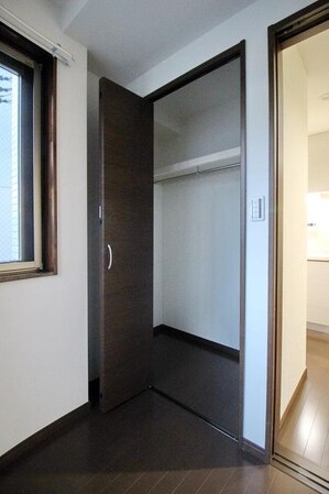 FIRST(ファースト)の物件内観写真